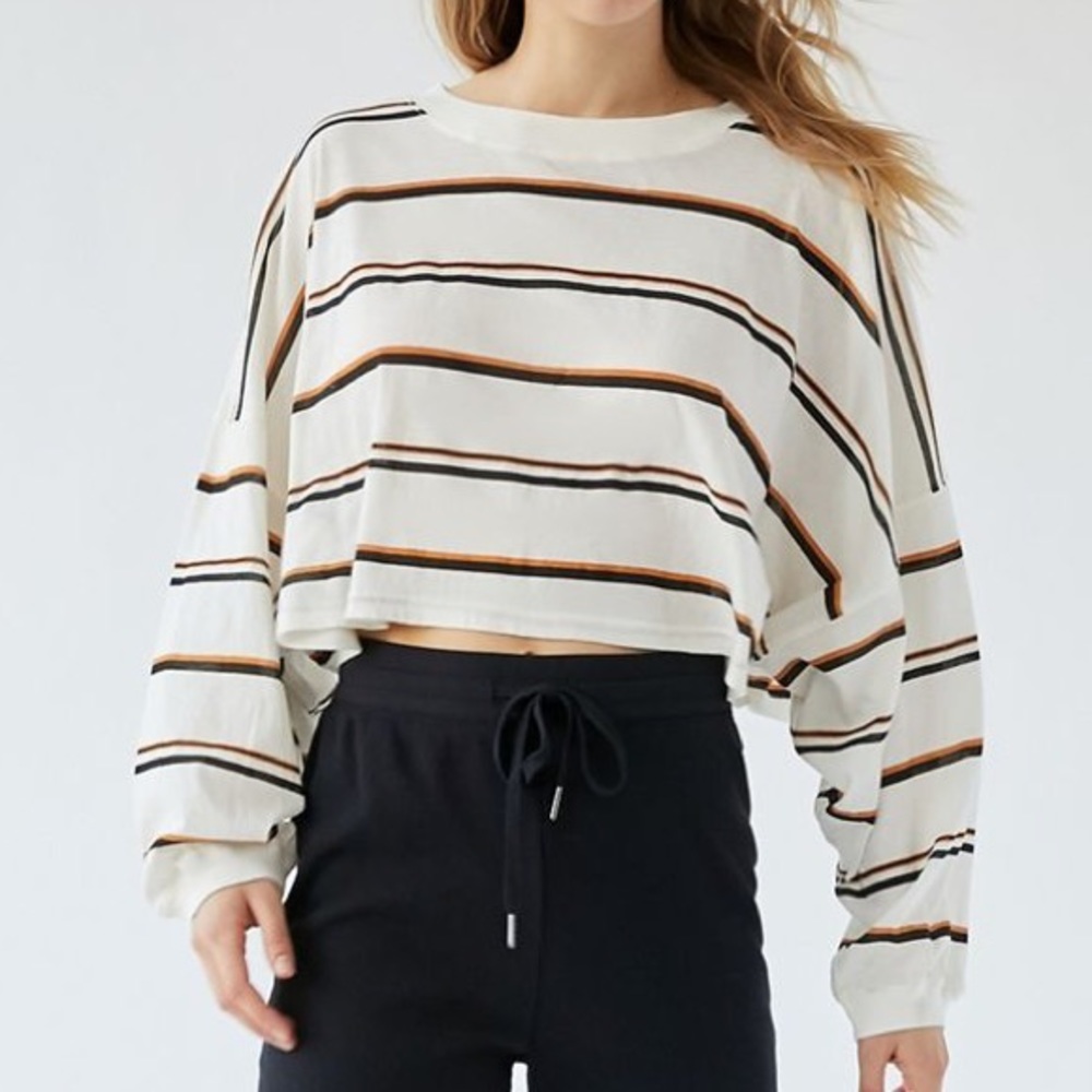 Urban Outfitters Long Sleeve Cropped Tee